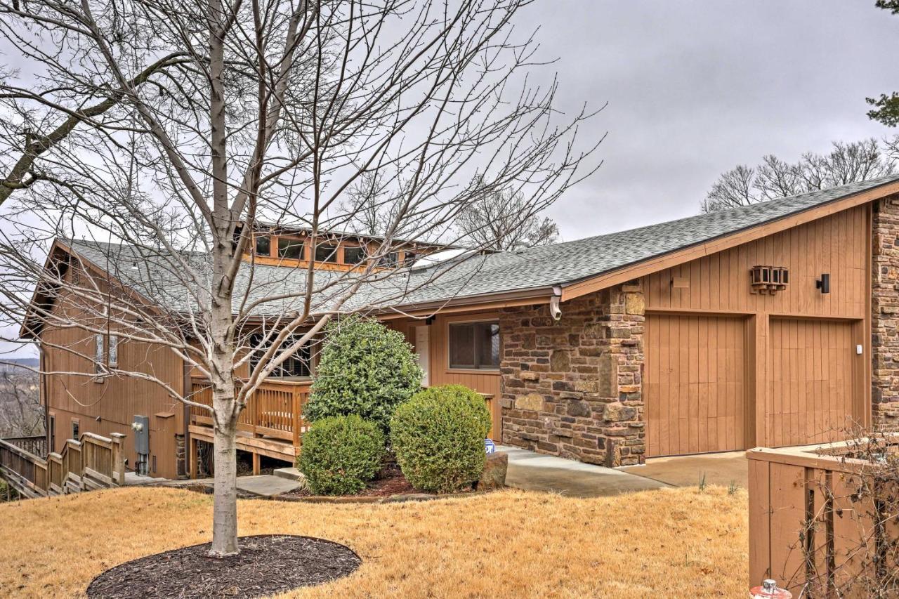 Beautiful Central Fayetteville Townhome With Views! Extérieur photo
