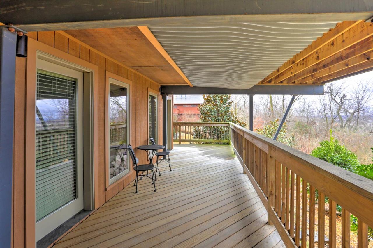Beautiful Central Fayetteville Townhome With Views! Extérieur photo