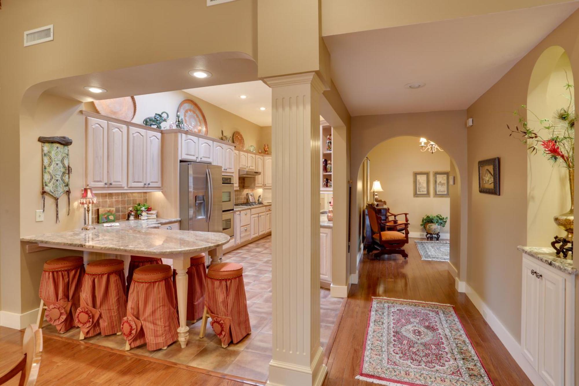 Beautiful Central Fayetteville Townhome With Views! Extérieur photo